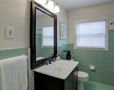 4125 Woodfox Street - Photo Thumbnail 12