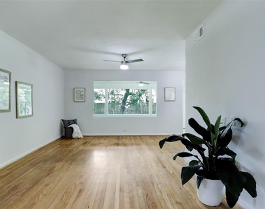 4125 Woodfox Street - Photo Thumbnail 1