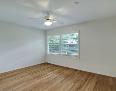 4125 Woodfox Street - Photo Thumbnail 4