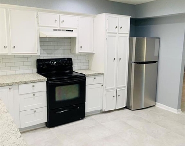 24361 Evergreen Drive - Photo Thumbnail 14
