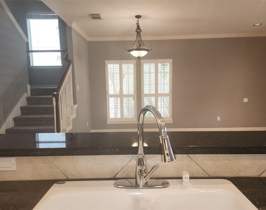 7111 Harmony Cove - Photo Thumbnail 9
