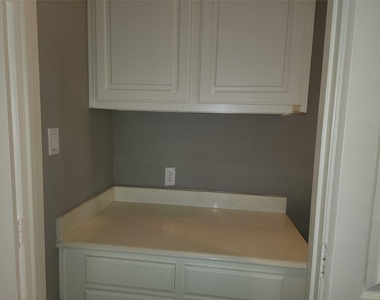 7111 Harmony Cove - Photo Thumbnail 21