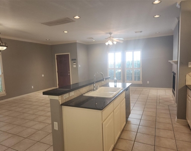 7111 Harmony Cove - Photo Thumbnail 10
