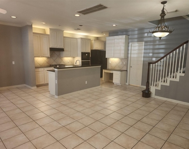 7111 Harmony Cove - Photo Thumbnail 5