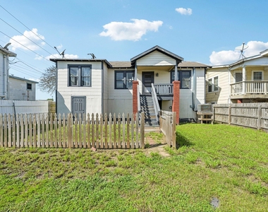 5224 Bernardo De-galvez Unit B - Photo Thumbnail 6