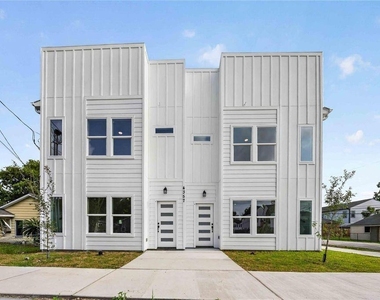 4357 Elmwood Street - Photo Thumbnail 1