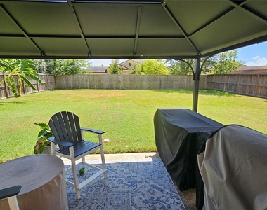 806 Bayou Vista Drive - Photo Thumbnail 7