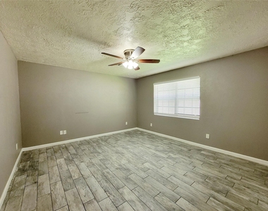 12070 Old County Road - Photo Thumbnail 9