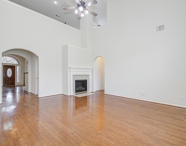 6110 Barkermist Lane - Photo Thumbnail 14