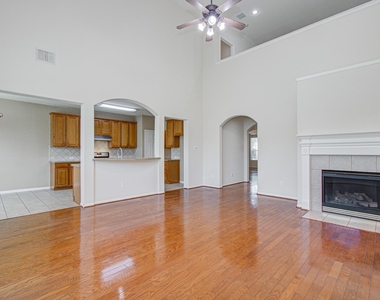 6110 Barkermist Lane - Photo Thumbnail 13