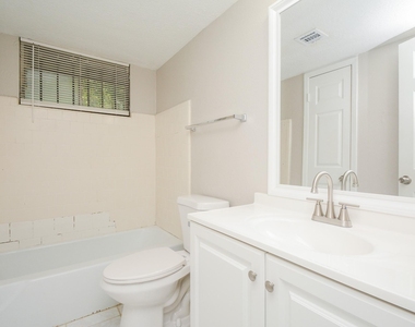 1339 Tarberry Road - Photo Thumbnail 12