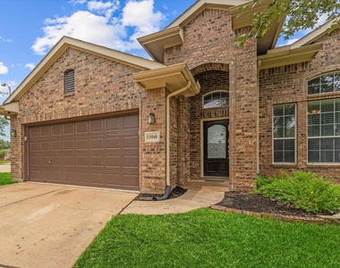 13946 Cypress Star Lane - Photo Thumbnail 8