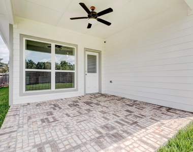 208 Shoreview Drive - Photo Thumbnail 22