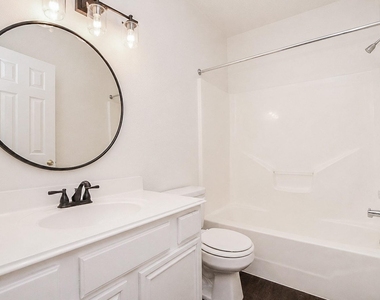 2911 Copper Cliff Drive - Photo Thumbnail 24