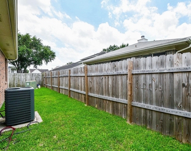 2911 Copper Cliff Drive - Photo Thumbnail 28