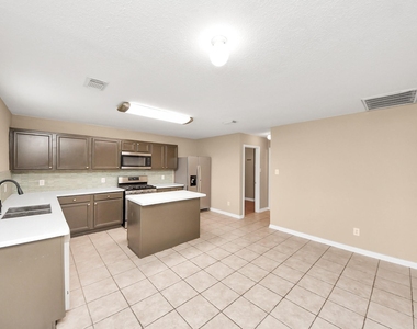2203 Gable Hollow Lane - Photo Thumbnail 15