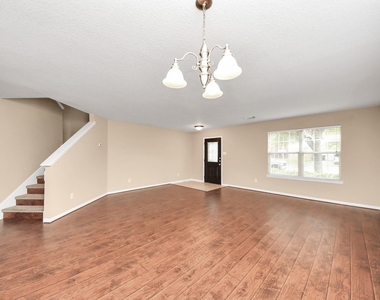 2203 Gable Hollow Lane - Photo Thumbnail 9