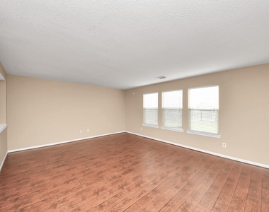 2203 Gable Hollow Lane - Photo Thumbnail 10