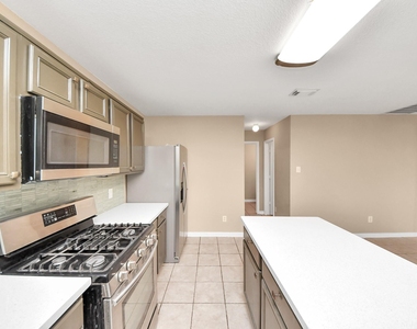 2203 Gable Hollow Lane - Photo Thumbnail 19
