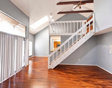 8359 Sands Point Drive - Photo Thumbnail 6