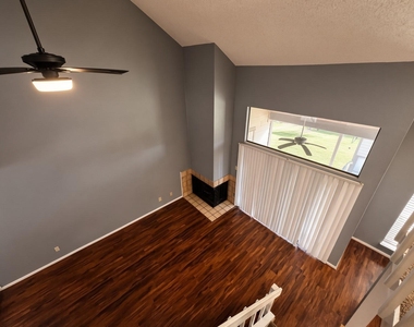 8359 Sands Point Drive - Photo Thumbnail 13