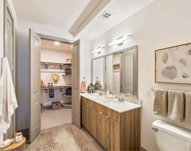 1317 Post Oak Park Drive - Photo Thumbnail 7