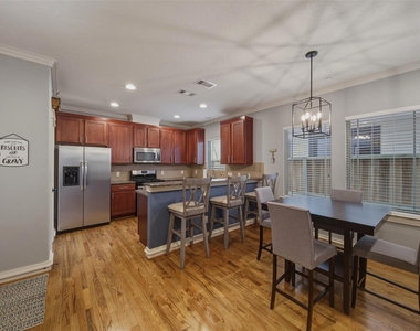 5832 Darling Street - Photo Thumbnail 30