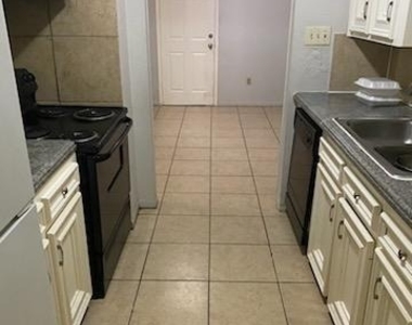 12455 W Village Drive - Photo Thumbnail 3