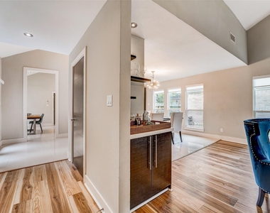 1371 Beaujolais Lane - Photo Thumbnail 4