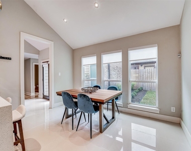 1371 Beaujolais Lane - Photo Thumbnail 6