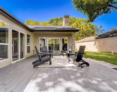 1371 Beaujolais Lane - Photo Thumbnail 12