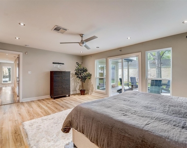 1371 Beaujolais Lane - Photo Thumbnail 9
