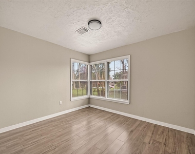 1221 Parkway Street - Photo Thumbnail 17