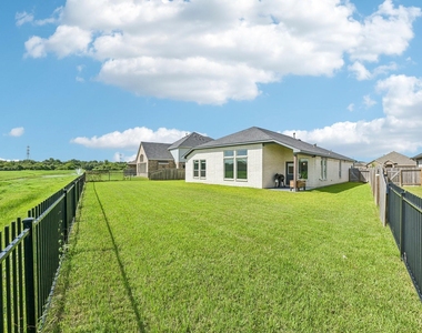 409 Chardonnay Drive - Photo Thumbnail 37