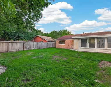 11206 Huggins Drive - Photo Thumbnail 22