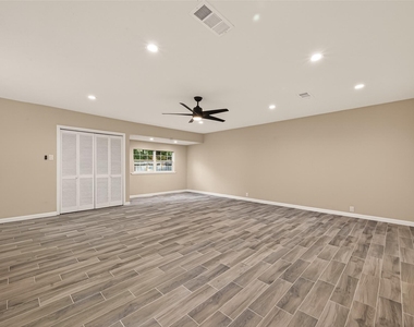 11206 Huggins Drive - Photo Thumbnail 19