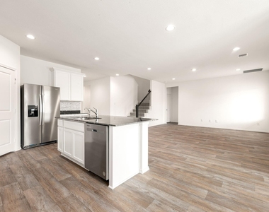 3023 Sycamore Run Lane - Photo Thumbnail 3