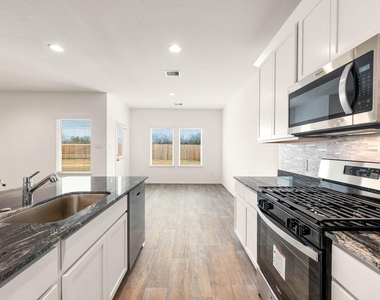 3023 Sycamore Run Lane - Photo Thumbnail 2
