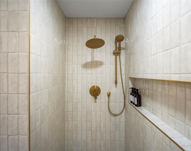 5614 Oakhaven Lane - Photo Thumbnail 39