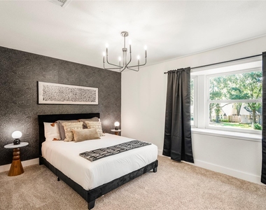 5614 Oakhaven Lane - Photo Thumbnail 20