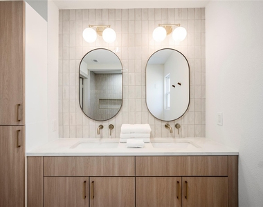 5614 Oakhaven Lane - Photo Thumbnail 37