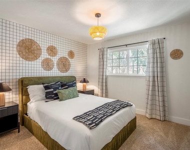5614 Oakhaven Lane - Photo Thumbnail 42
