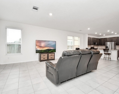 2030 Domeniko Drive - Photo Thumbnail 7