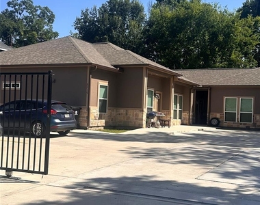 8310 Williamsdell Street - Photo Thumbnail 17