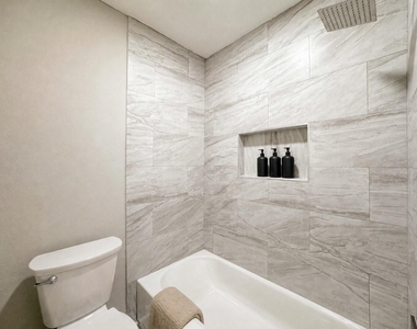 4537 Dakota Street - Photo Thumbnail 7