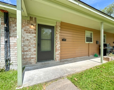 4537 Dakota Street - Photo Thumbnail 21