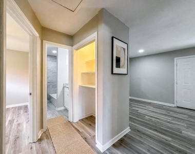 4537 Dakota Street - Photo Thumbnail 5