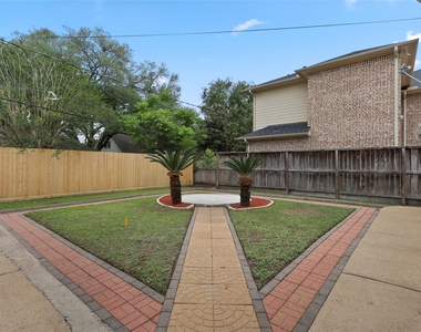 12303 Barryknoll Lane - Photo Thumbnail 3