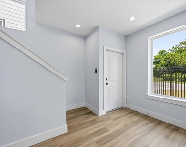 4138 Larkspur Street - Photo Thumbnail 4