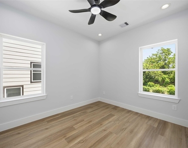 4138 Larkspur Street - Photo Thumbnail 11